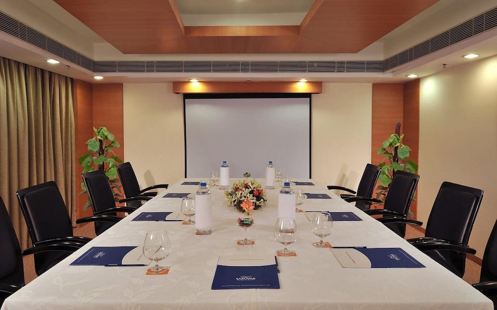 Hometel Hotel