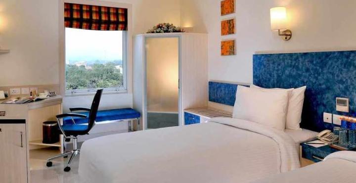 Hometel 4*