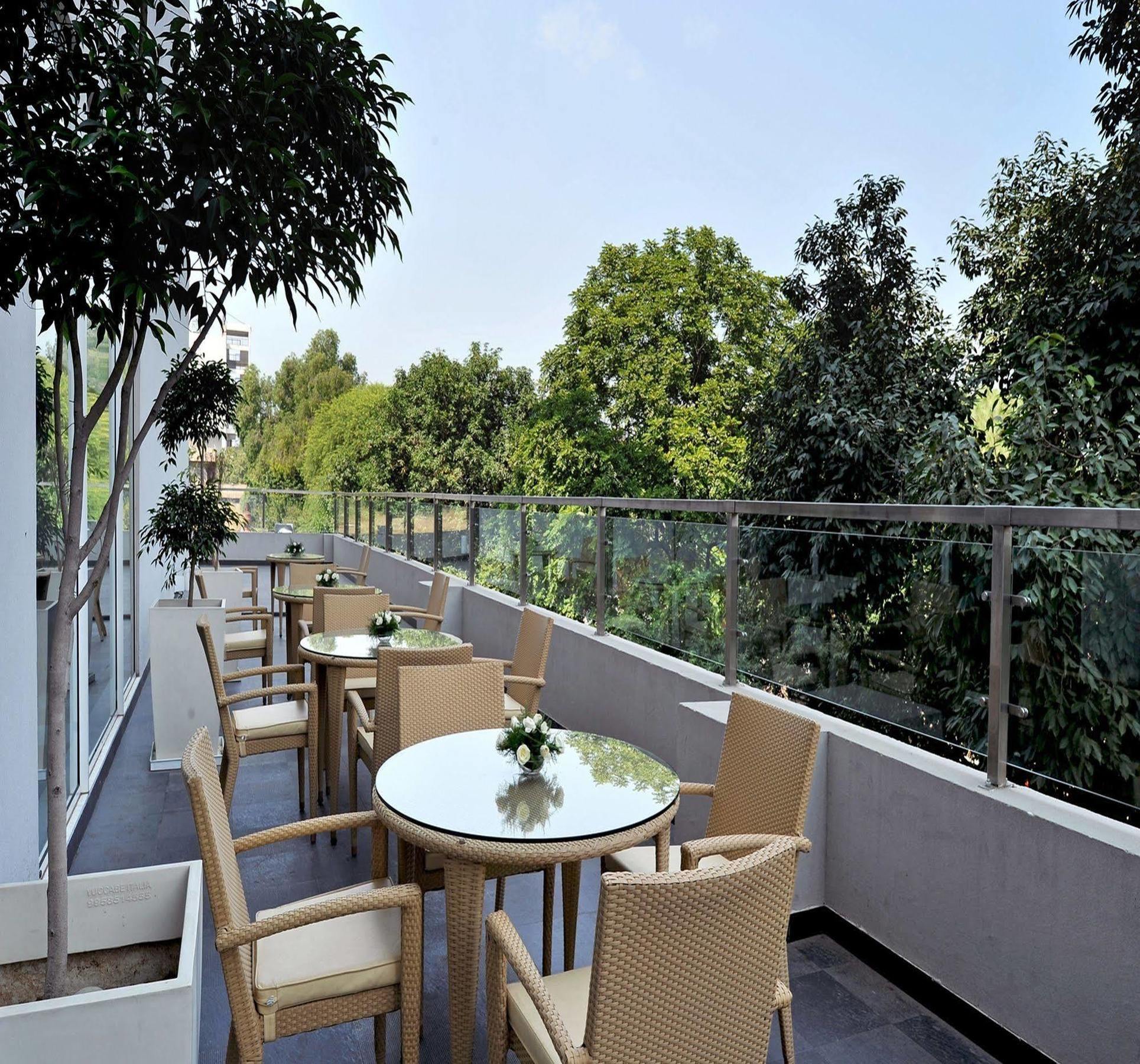 Hometel 4*